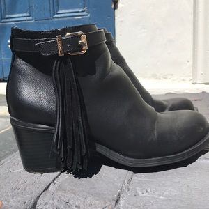 Circus by Sam Edelman Jolie Tasseled Ankle Booties